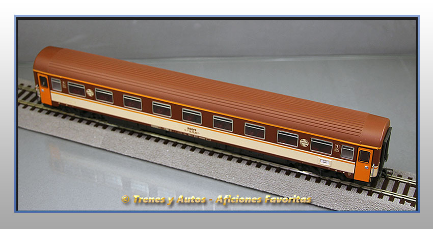 Coche pasajeros Serie 10000 AA-10001 "Estrella" - Renfe